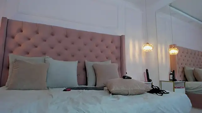 nicelle_ribbon live cam