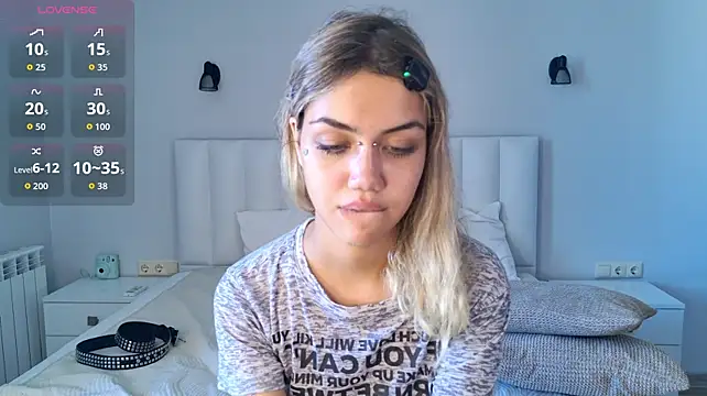 Mia_Syvelle live cam