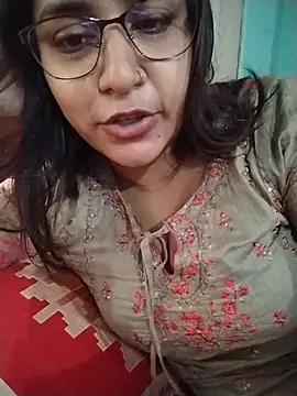 fathema100 (F young) - Lip Show