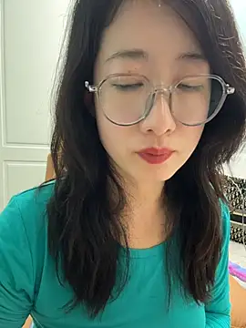 weiwei103 (F milf) - 全裸戴狗链阿黑颜