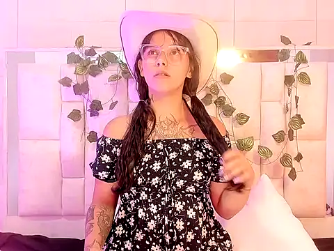 suzumecoutinfon (F teen) - 🔥Masturbate With 2 Fingers  ⭐