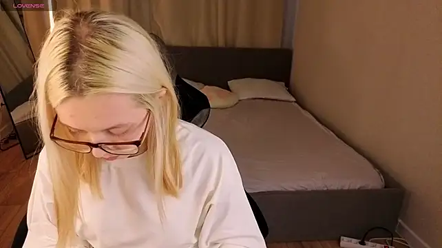 mollyy_snow