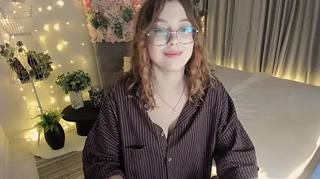 SereneFlame live cam on StripChat