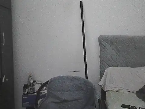 alphalatinobearx live cam