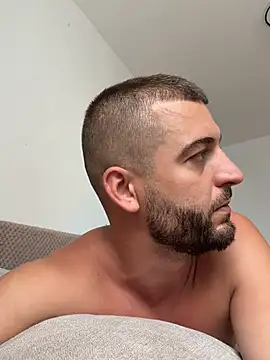 Pablo_Hornyguy95 live cam on StripChat