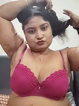 hornyriyanka live cam on StripChat
