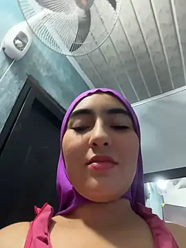 Malika_Noor live sex cam