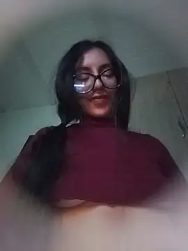 missafroditha (F young) - Remove underwear