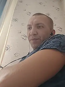 _uncle_Mitya-43_ live cam on StripChat