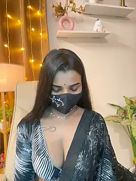 its_ur_flora live cam on StripChat