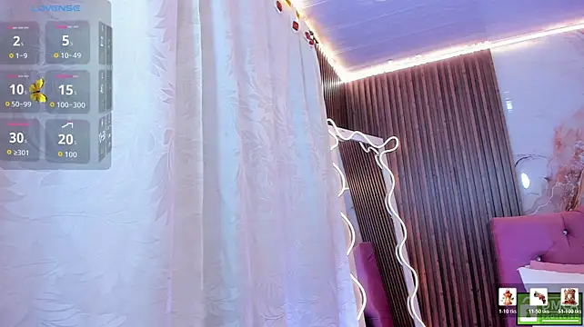 Kiara_tay live cam on StripChat