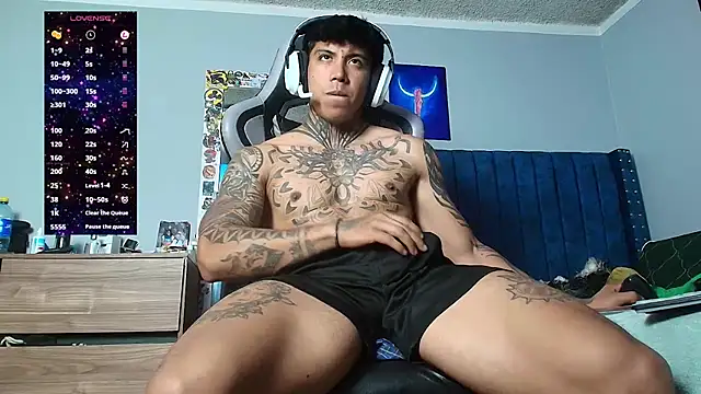 Nickhot0609 live cam on StripChat