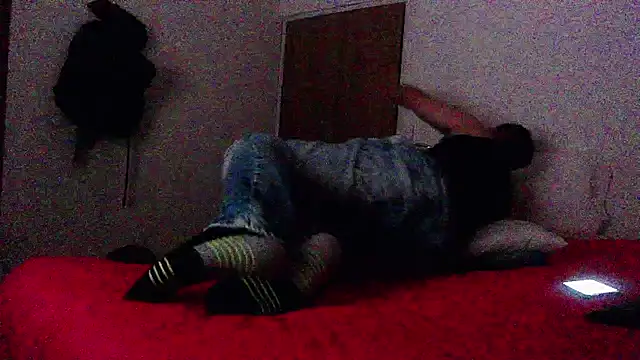 TouchDaddy4 live cam on StripChat