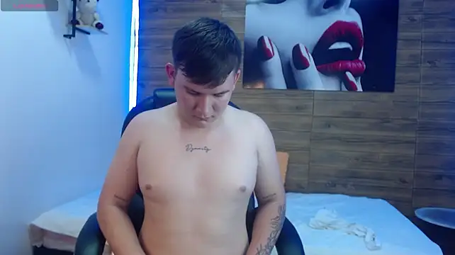 damian_miller7 (M twink) - Naked body