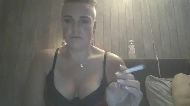 bicouple1992 (G milf) - Topless blowjob