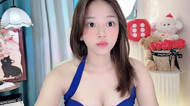 Xiaoxue689 live cam on StripChat