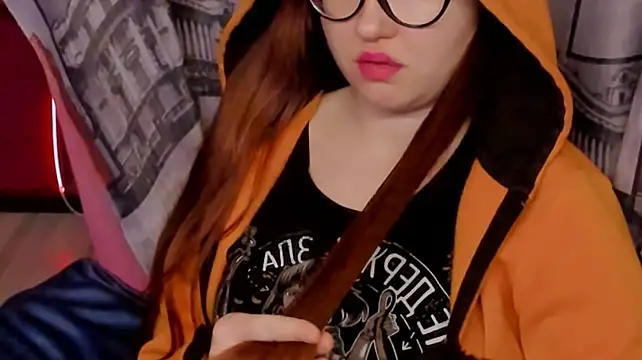 CarolGiggly live cam on StripChat