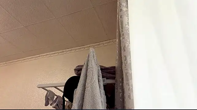 LivianDivorce live cam