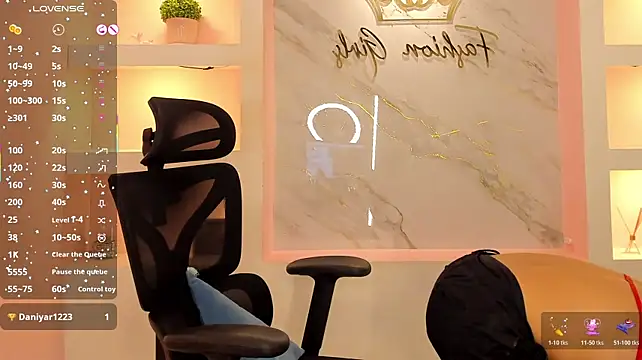 Modèle: CamilaHarperr_