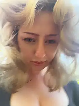 ronniekiss (F young) - from vagina to mouth