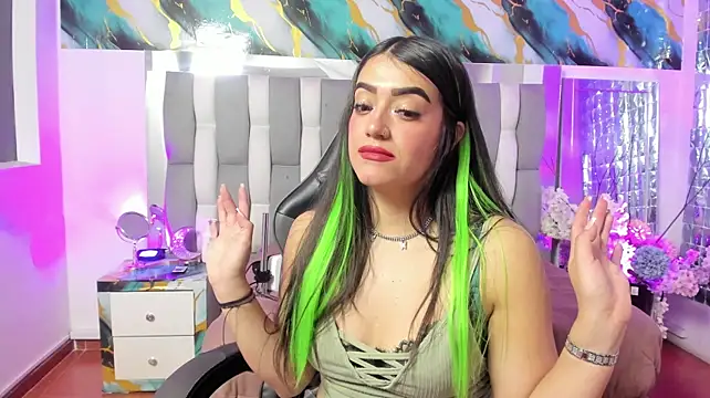 isadiiaz (F young) - SHOW ASS NAKED MORE SPANK