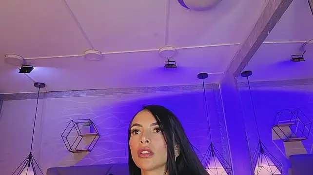 brendasweet10 (F young) - tits massage 🥵😈🔥