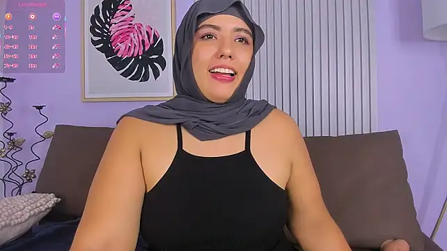 adalet__ live cam on StripChat