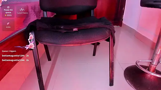 babyyoshi (F young) - show  tits and  play