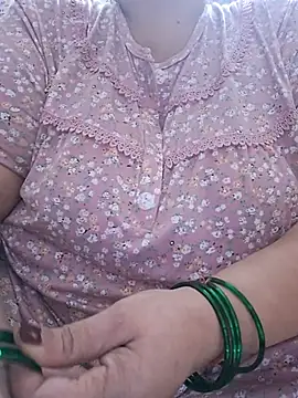 Kavya_XX live cam on StripChat