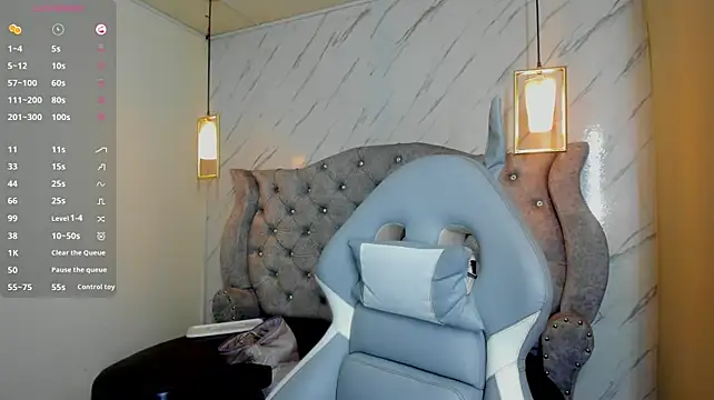 Alice_Laurentt live cam on StripChat