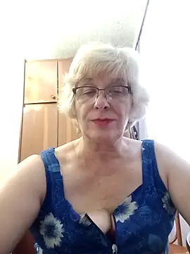 52MiaLove02 live cam on StripChat