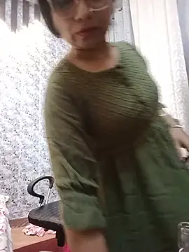 Cute-Janvi20 live cam on StripChat