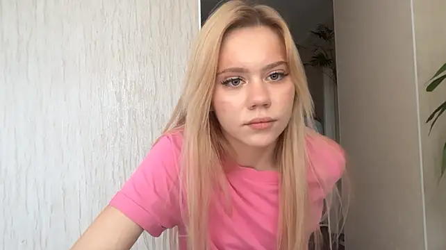 glamorforyou (F teen) - Play with my hair