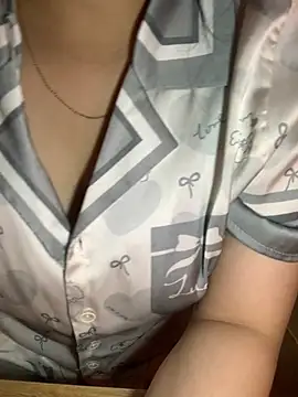 Bupbe_2k live cam on StripChat