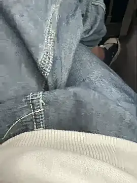 tak-11 live sex cam