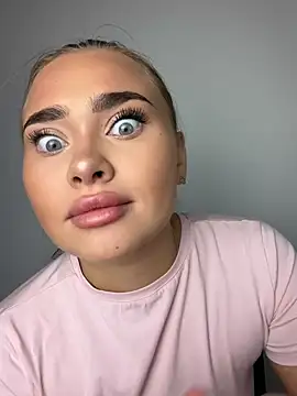 MonicaWestt