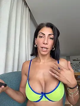 YasmineRiva