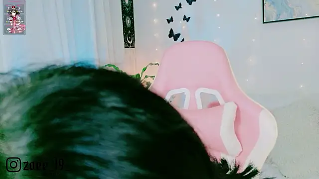 cuteezoe live cam on StripChat