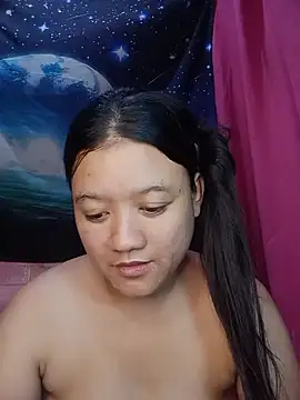 Urchanel live cam on StripChat