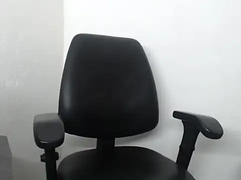 H0ttieGirl live cam on StripChat