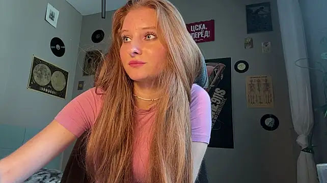 EllyCerry live cam on StripChat