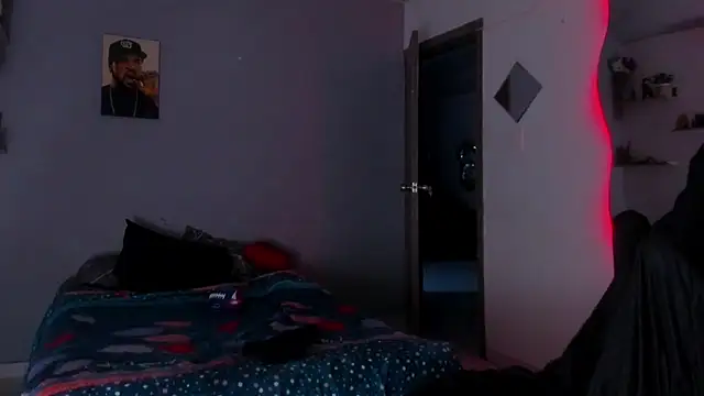 Kris_Khalifa69 live cam on StripChat