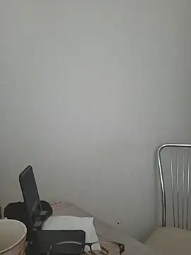 ROXOLANAA_SEXY live cam on StripChat