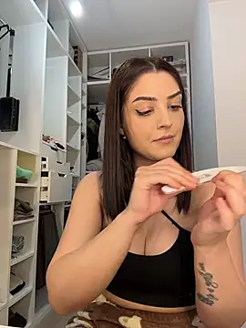 Lexi_Storm live cam on StripChat
