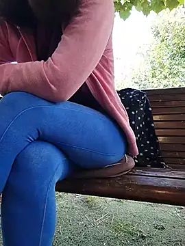 PublicBigLabiaMelly live cam on StripChat