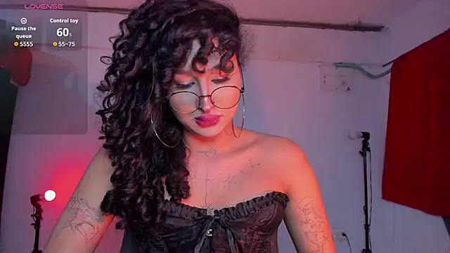 Heka_Prudence live cam on StripChat