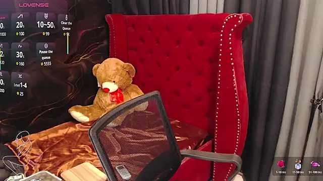 YourtsBella live cam on StripChat