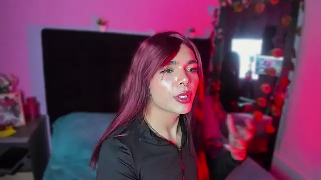 Its_Issa live cam on StripChat