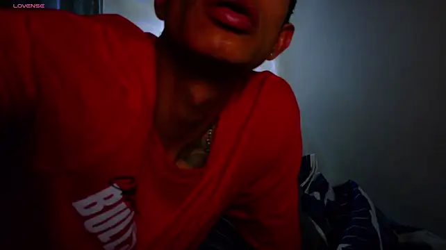 ethanblakee live cam on StripChat