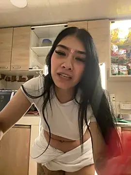 tayylorsexx (F teen) - spank ass * 4 + move ass